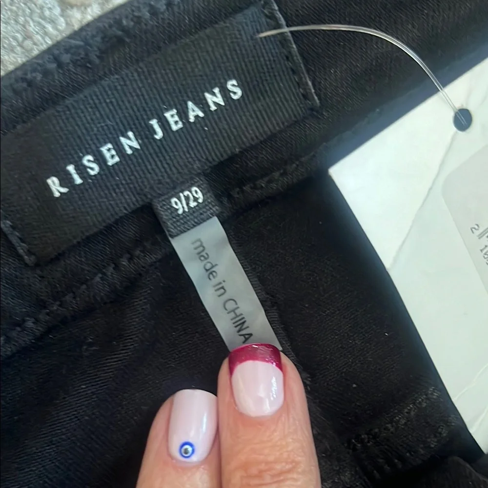 Elegant Black Wide Leg Jeans for Women - Picture 3 of 8
